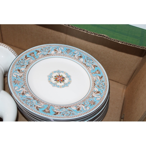 316 - A large collection of Wedgwood Turquoise Florentine tea and dinner ware to include coffee pot, cream... 