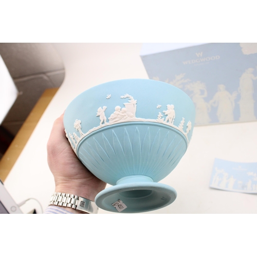 318 - A Wedgwood Jasperware 7