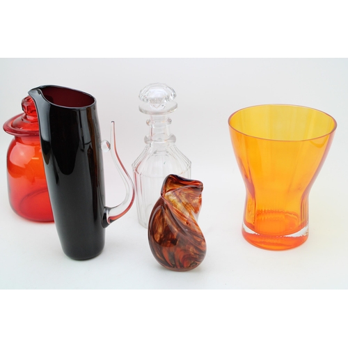 352 - A collection of vintage glassware to include mid century examples predominantly in oran, red, yellow... 