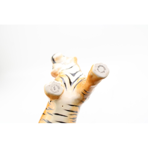 40 - Beswick Tiger 2096.