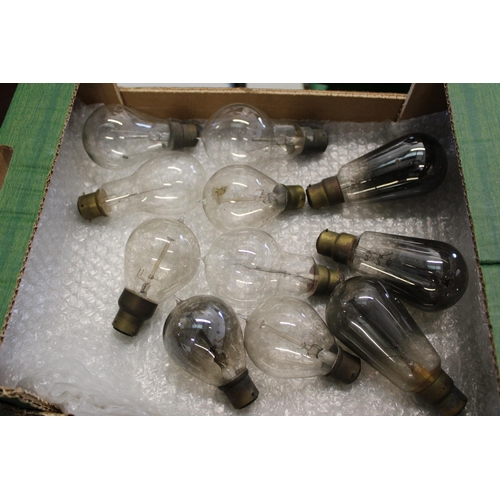 471 - A collection of early c20th Mazda filament bulbs (11) collection only