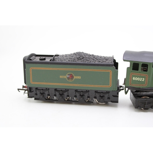 494 - A Hornby Trains Mallard and Corridor Coach in green Britsh Rail livery.