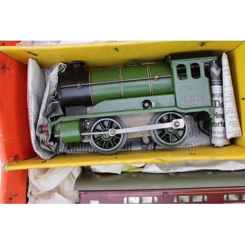 507 - A boxed Hornby Railways O Gauge set to include and LNER 0-2-0 Tender Engine and rolling stock, inclu... 