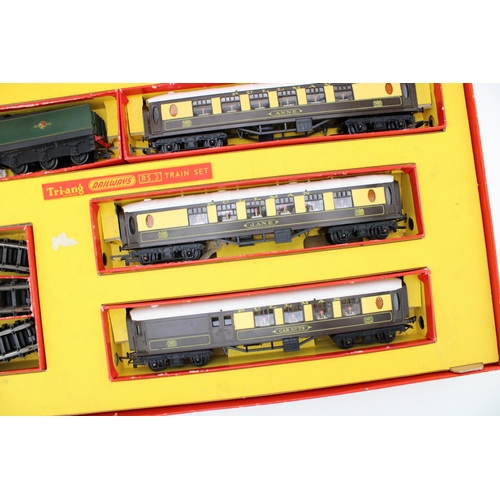 508 - A boxed Tri-ang RS.3 electric model railways set to include Southern Railways Merchant Navy Class Wi... 