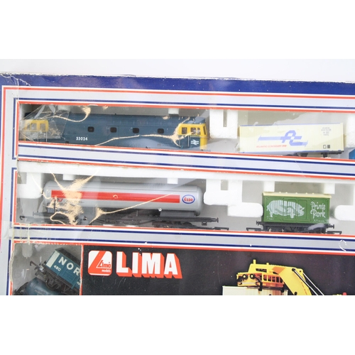 509 - A boxed Lima Models train set to include class 33 diesel Loco and assorted rolling stock.