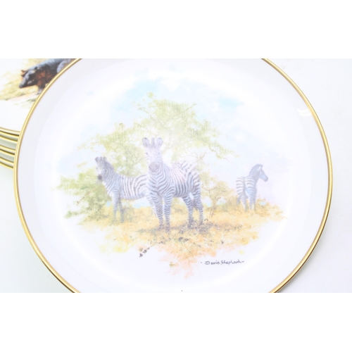 252 - A set of Wedgwood 'David Shepherd' Wildlife Collection, Spink Modern Collections Ltd. Diameter 27cm.