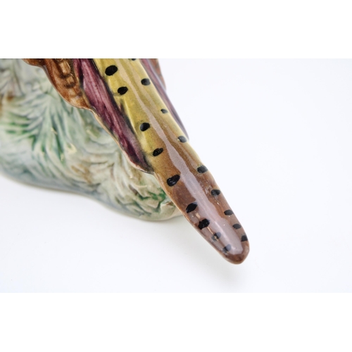 149 - Beswick Settling Pheasant 850 (restored tail).