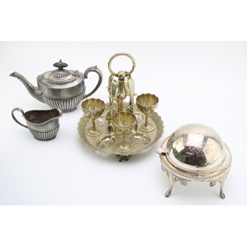 168 - A mixed collection of silver plated items. (Qty)