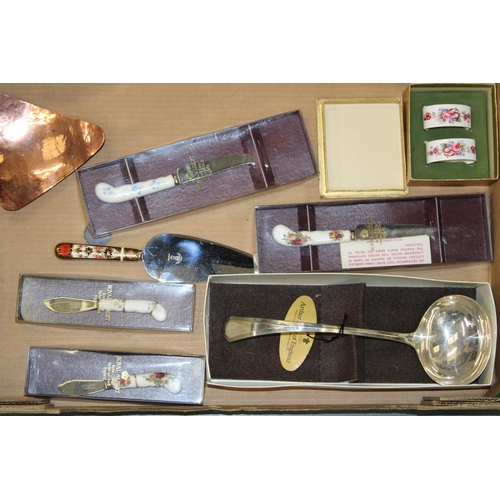 78 - A collection of boxed Royal Crown Derby cutlery and accessories together with a boxed Arthur Price l... 