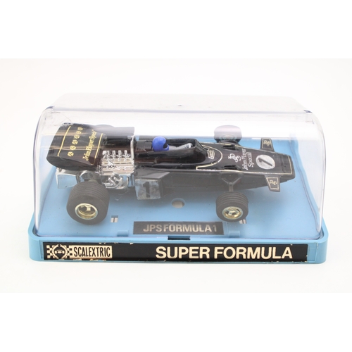 1135 - A vintage Boxed Scalextric JPS SUPER FORMULA 1 car. C. 050 Made in Great Britain. c1970s.