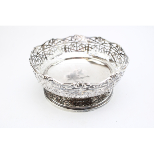 160 - Sterling silver, footed bon-bon dish, pierced decoration, vacant cartouche, hallmarked Birmingham 19... 