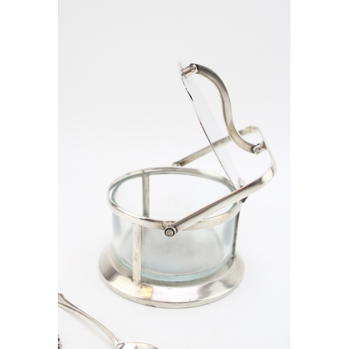 188 - A silver plated jam / condiment server by Curzon Group together with a sterling silver spoon and two... 