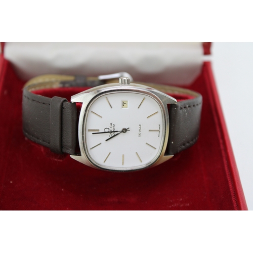 30 - A Vintage Omega De Ville wristwatch, circa 1978, the signed dial with baton numerals and date apertu... 