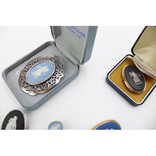 308 - A collection of Wedgwood Jasperware jewellery to include four silver examples, large Wedgwood blue b... 