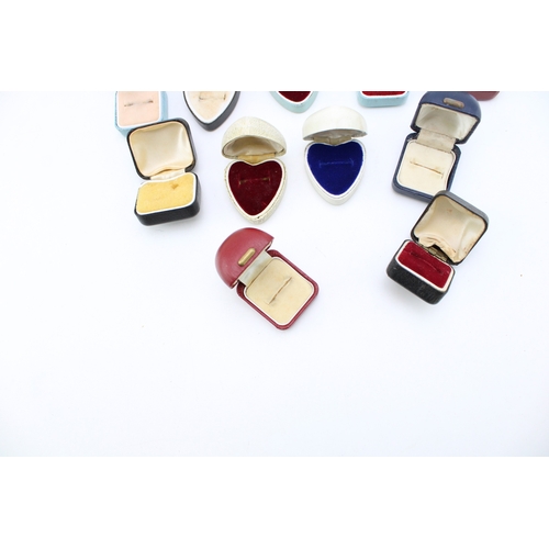 334 - A collection of vintage jewellery ring boxes, to include a number of heart shaped ring boxes and oth... 