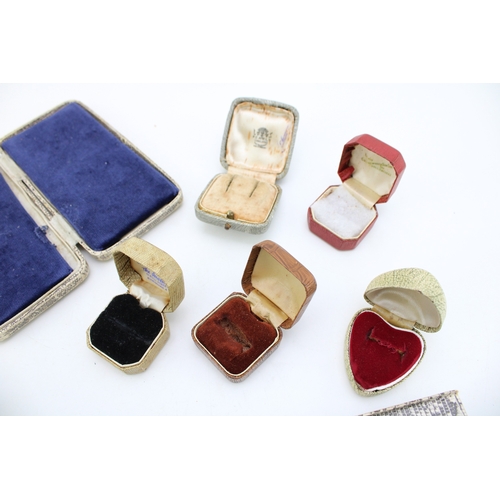 339 - A collection of vintage and antique paper wrapped jewellery boxes to include heart shaped ring box, ... 