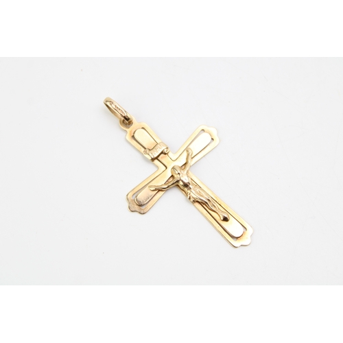 349 - 9ct gold hallmarked crucifix, 52mm high, weight 3.3g