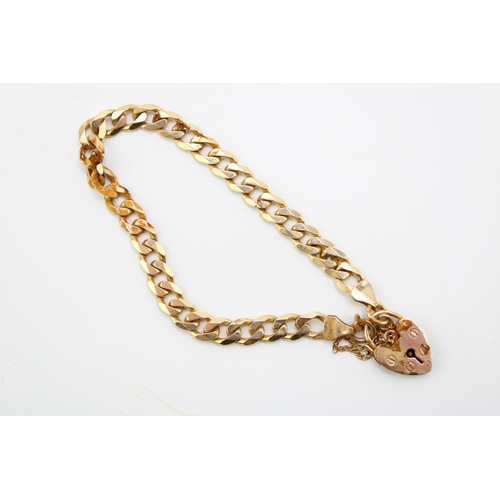 351 - 9ct gold hallmarked curb link bracelet, weight 14.6g