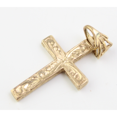 365 - 9ct gold cross pendant, 30mm high, 2.5g