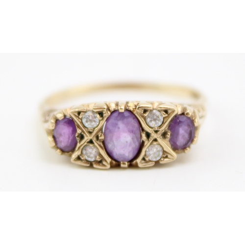 392 - 9ct gold amethyst and white stone ring size Q, 2.5g