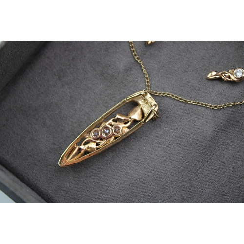 432 - A Clogau Welsh 18ct gold and diamond suite of jewellery, comprising pendant, of open work ivy leaves... 