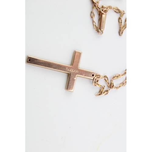 476 - A vintage 9ct gold cross pendant on cloud link chain, with pinch bar clasp, chain length 52cm, total... 