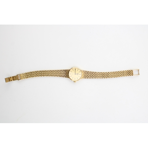 55 - Longines 9ct gold lady's wristwatch on 9ct gold bracelet, quartz movement, 20mm, 30.0g.