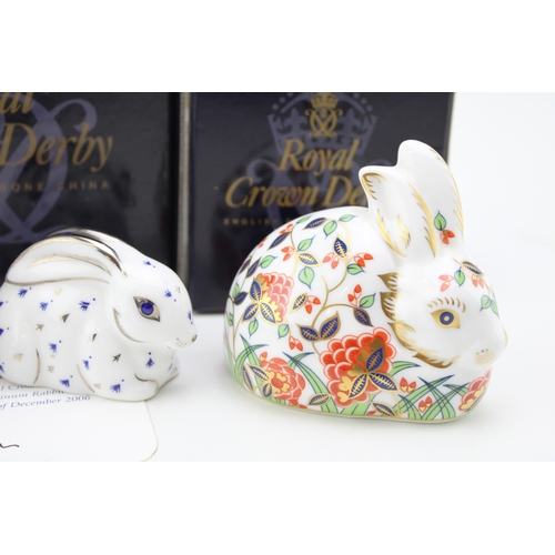 632 - A pair of Royal Crown Derby Paperweight, Platinum Rabbit and Baby Platinum Rabbit, to celebrate the ... 