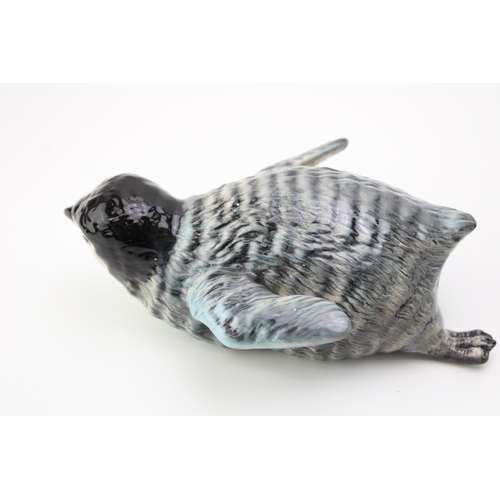 658 - Beswick Penguin Chick Sliding 2434.