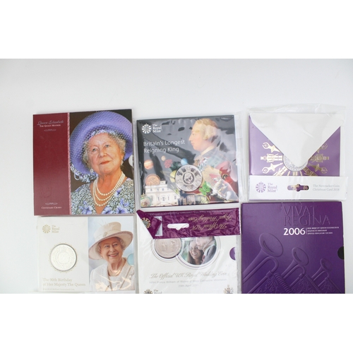 90 - A collection of Royal Mint carded £5 coins, all cupro nickel, to include 2007 Diamond Wedding Crown,... 