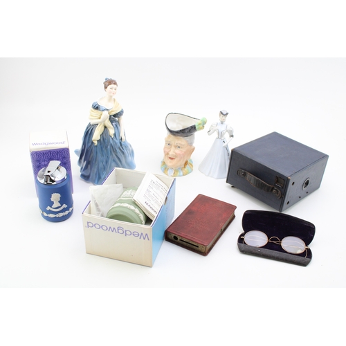 172 - A collection of items to include boxed Wedgwood Jasperware ceramics, Royal Doulton figure 