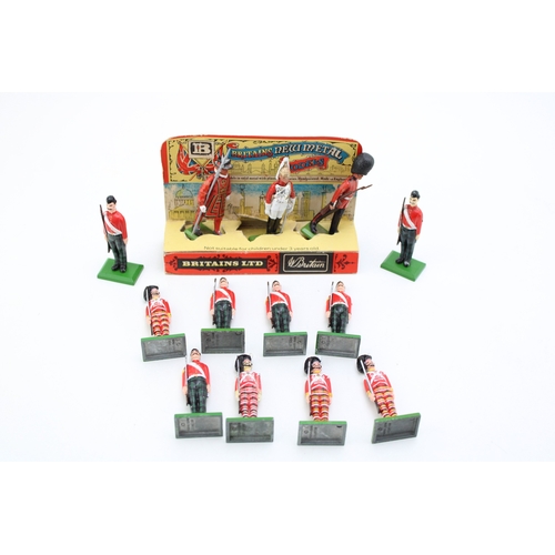 191 - A collection of c20th lead metal soldiers including a Britains Ltd set of 3 ceremonial military figu... 