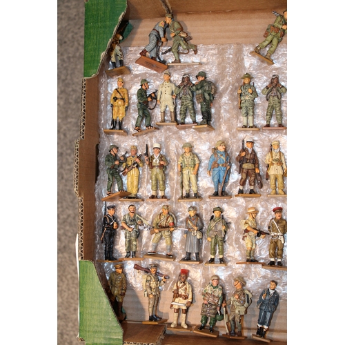 95 - A collection of 'Del Prado' painted metal military figures, 1:72 scale figures, to include soldiers ... 