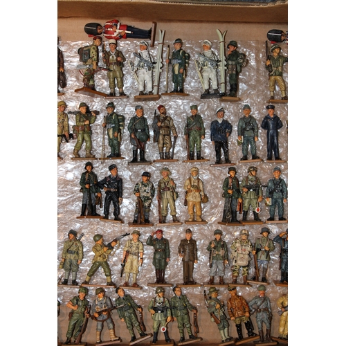 96 - A collection of 'Del Prado' painted metal military figures, 1:72 scale figures, to include soldiers ... 