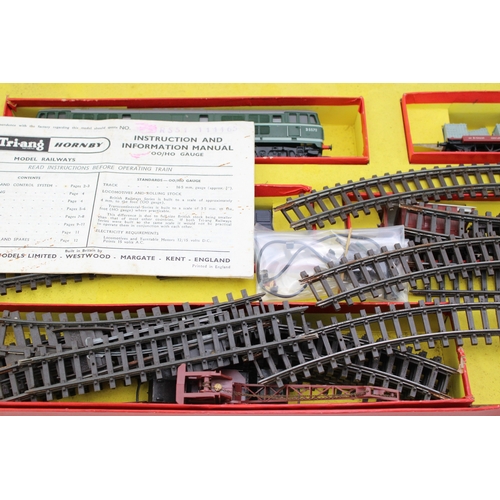 50 - Boxed Tri-ang OO gauge 'Freightmaster Diesel Train' set complete with instructions and leaflet.