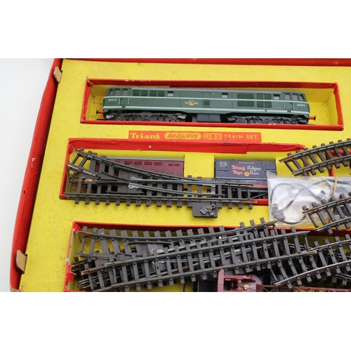 50 - Boxed Tri-ang OO gauge 'Freightmaster Diesel Train' set complete with instructions and leaflet.