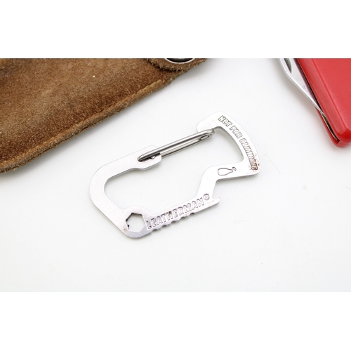 53 - Leatherman clip on multitool together with Leatherman leather sheath for Wingman or similar tool tog... 