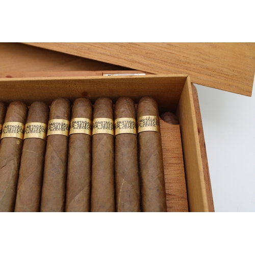 295 - A vintage Flor de Tabacos de Partagas Habana Super Cabinet Selection box No. 1 for 100 cuban cigars ... 
