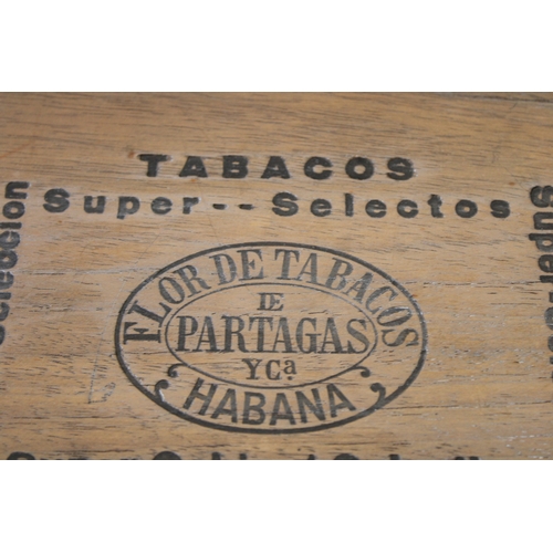 295 - A vintage Flor de Tabacos de Partagas Habana Super Cabinet Selection box No. 1 for 100 cuban cigars ... 