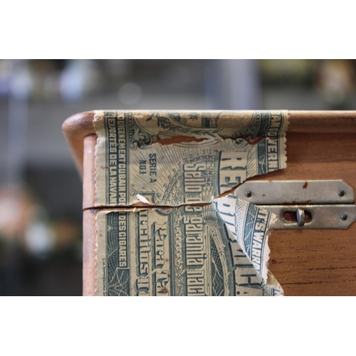 295 - A vintage Flor de Tabacos de Partagas Habana Super Cabinet Selection box No. 1 for 100 cuban cigars ... 