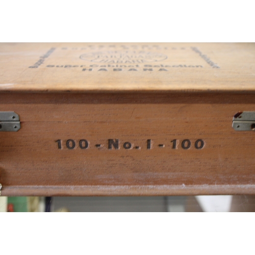 295 - A vintage Flor de Tabacos de Partagas Habana Super Cabinet Selection box No. 1 for 100 cuban cigars ... 