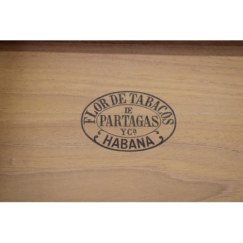 295 - A vintage Flor de Tabacos de Partagas Habana Super Cabinet Selection box No. 1 for 100 cuban cigars ... 