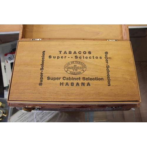 295 - A vintage Flor de Tabacos de Partagas Habana Super Cabinet Selection box No. 1 for 100 cuban cigars ... 