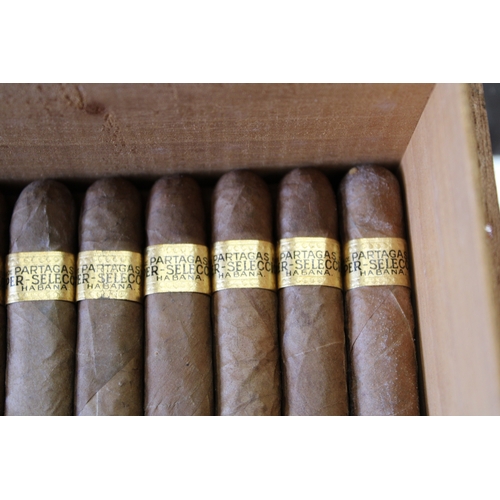 295 - A vintage Flor de Tabacos de Partagas Habana Super Cabinet Selection box No. 1 for 100 cuban cigars ... 