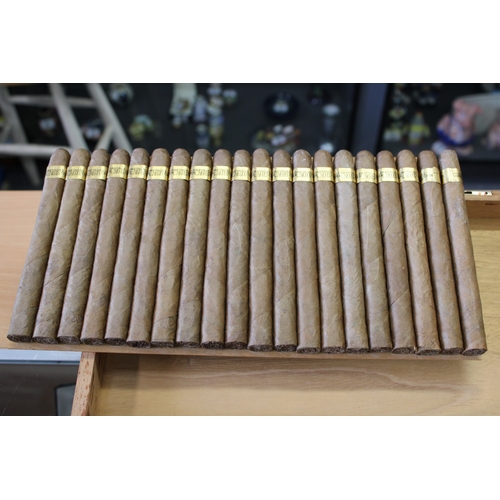 295 - A vintage Flor de Tabacos de Partagas Habana Super Cabinet Selection box No. 1 for 100 cuban cigars ... 