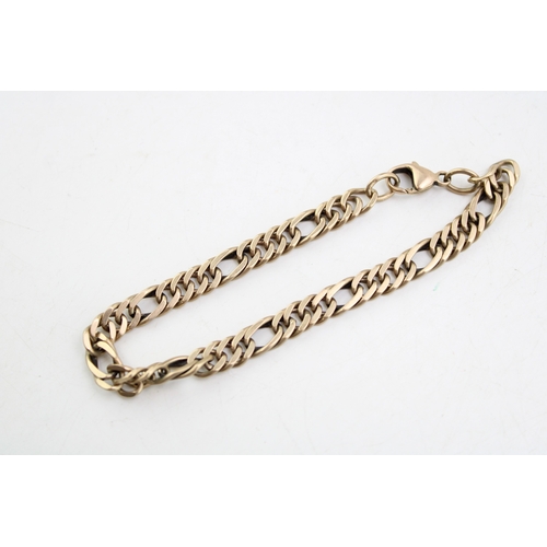 9ct gold heavy duty bracelet, 12.4g, 19.5cm long.