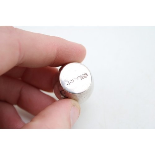 146 - A novelty pepperette in the form of a kettle, John Thompson & Sons, Birmingham, likely 1935, mark ru... 