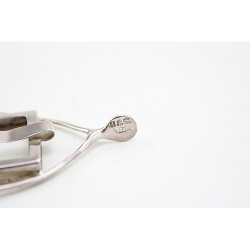 149 - A silver badge holder, of wishbone form with internal rectangular frame, Walker and Hall, London 190... 