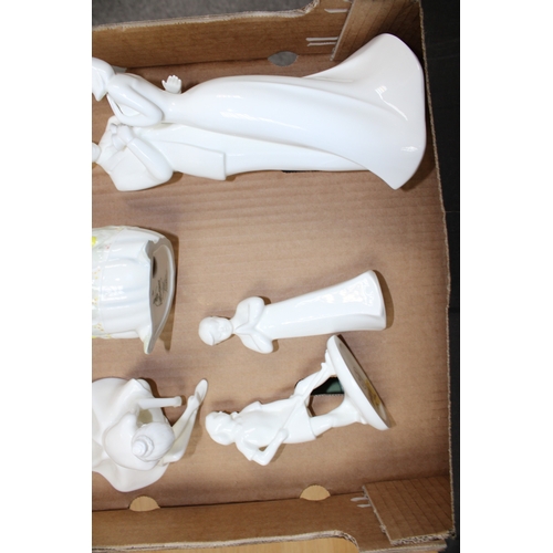 213 - Royal Doulton figures to include Hockey player HN4519, Prayers HN4378, Congratulations HN3351, Daybr... 