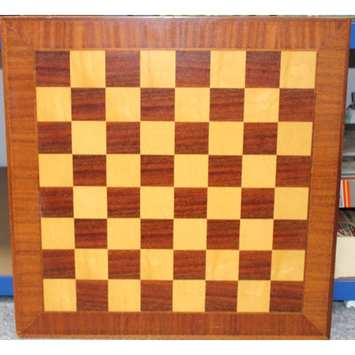 Lot 273       